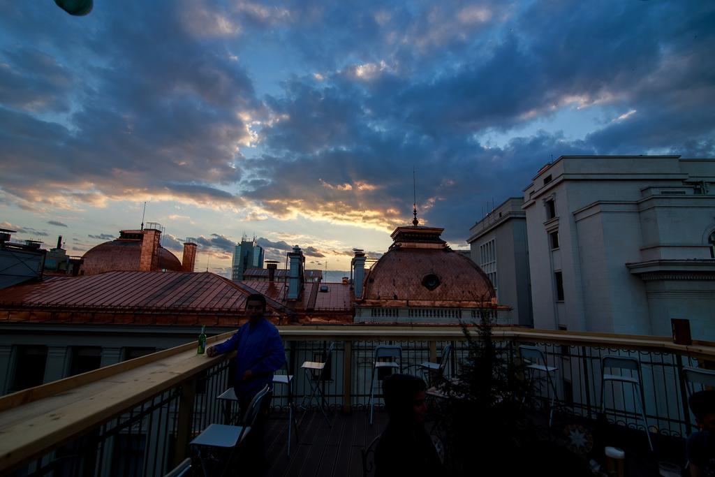 Pura Vida Sky Bar & Hostel Бухарест Екстер'єр фото