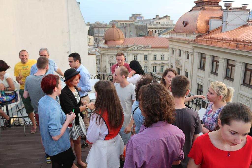 Pura Vida Sky Bar & Hostel Бухарест Екстер'єр фото