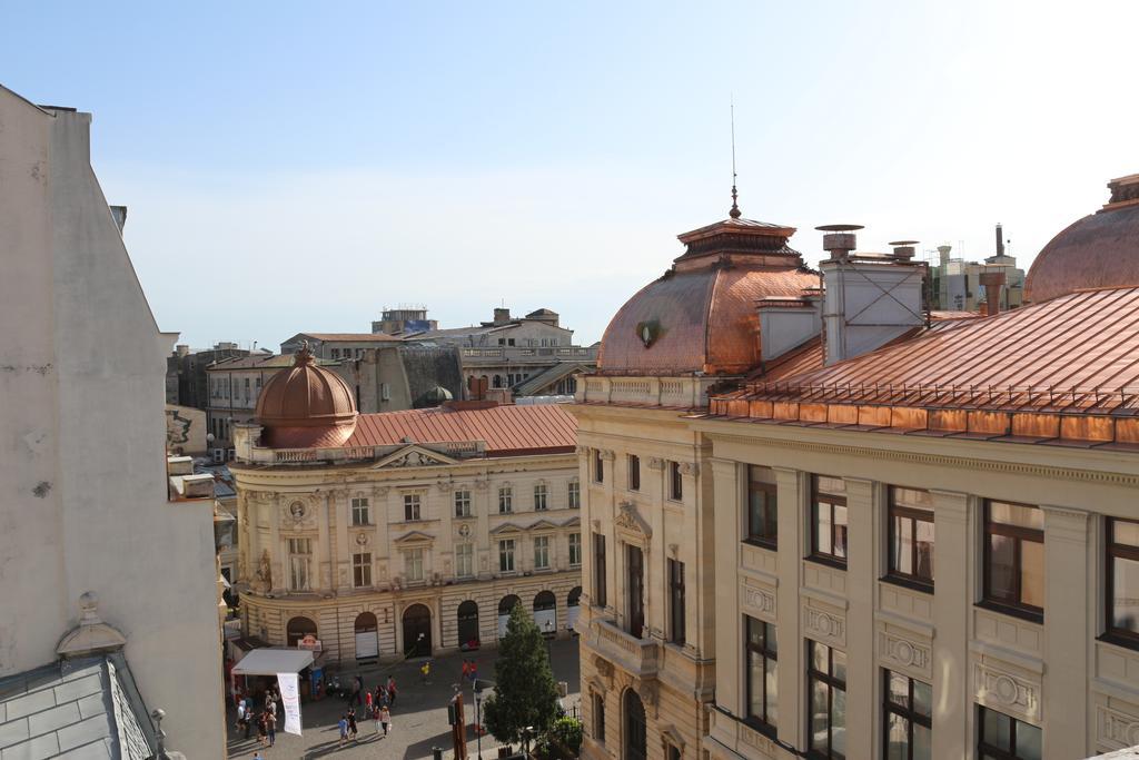 Pura Vida Sky Bar & Hostel Бухарест Екстер'єр фото
